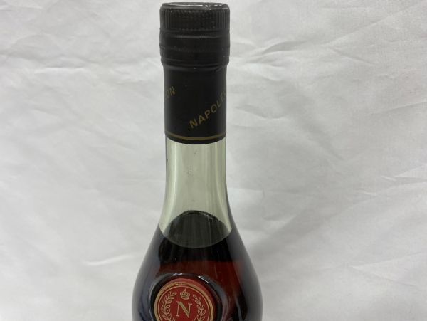 E013 古酒 未開栓 4点 MARTELL VSOP MEDAILLON マーテル 赤ラベル コニャック ブランデー MAJOR NAPOLEON メジャー ナポレオン 700ml 40%の画像10