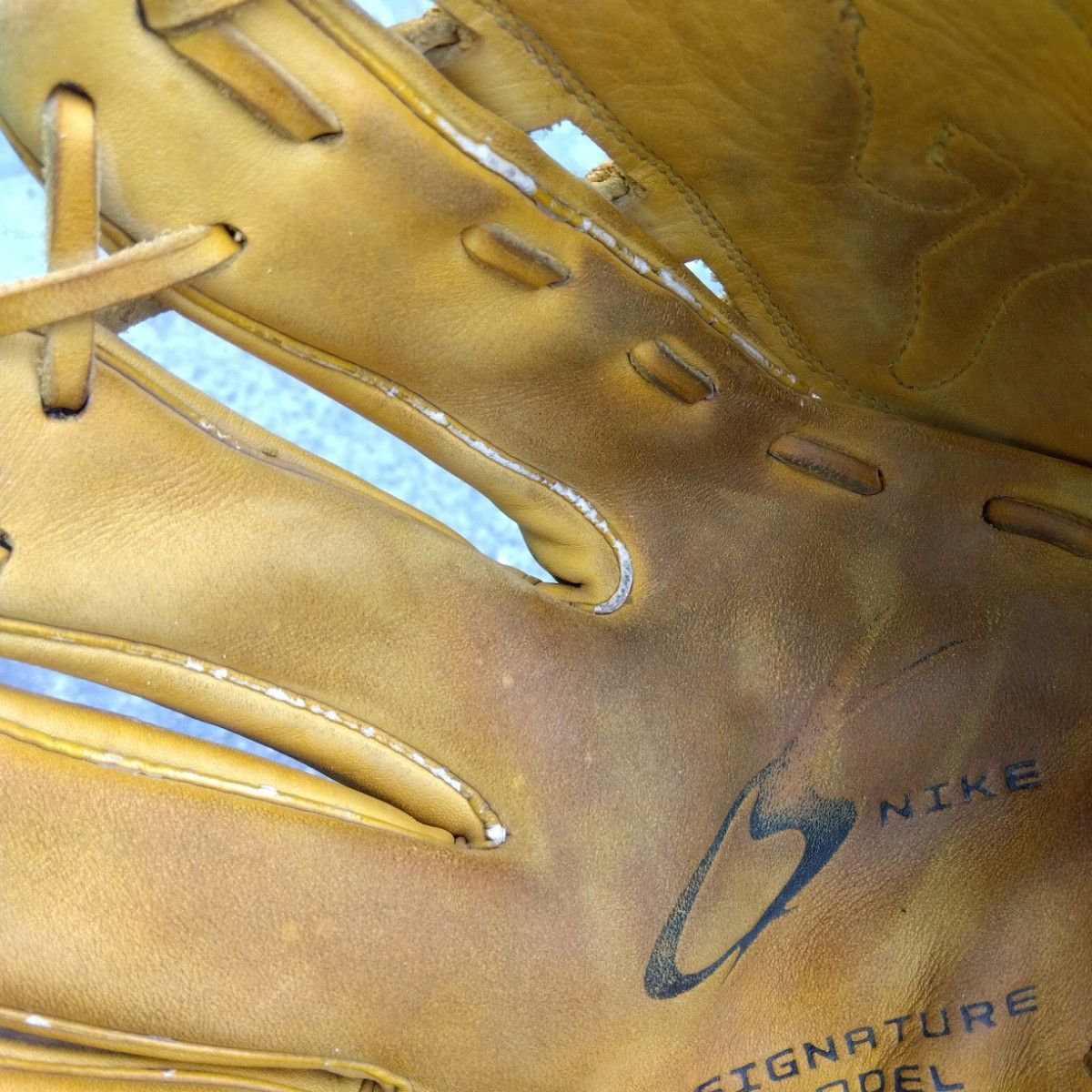 野球 グローブ 軟式 少年野球 NIKE ナイキ 投手用 左投げ 黄色 野球 グローブ 軟式 少年野球 NIKE ナイキ 投手用 左投げ 黄色