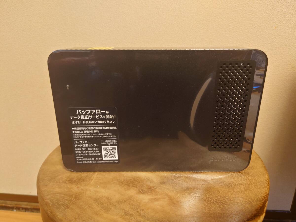 未使用品　BUFFALO バッファロー 2TB外付けハードディスク HD-LC2.0U3-BKF 日本製_画像2