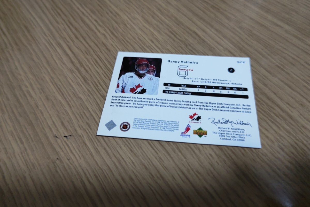 Manny Malhotra実使用カナダ・ジャージ・封入カード Upper Deck NHL_画像2