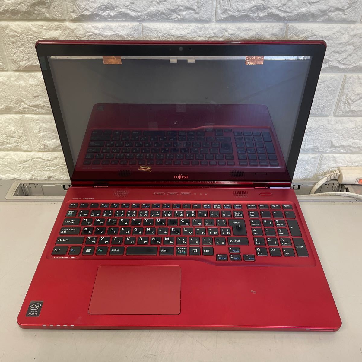 オ57 富士通 LIFEBOOK AH77/M FMVA77MR Core i7第4世代 メモリ無し ジャンクの画像1