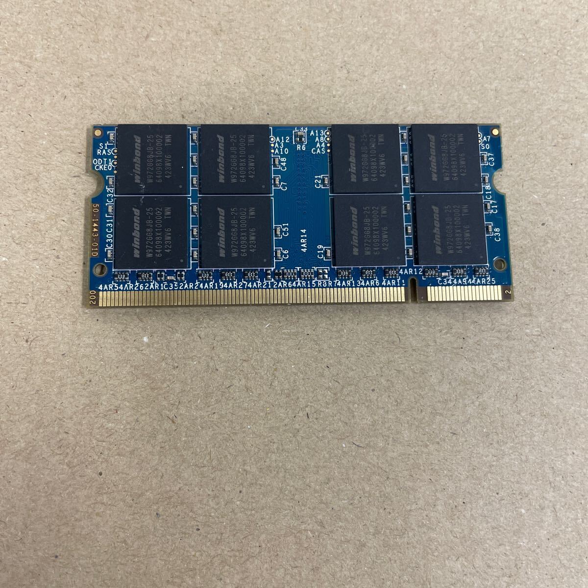 イ76 ノートPC用 メモリ 4GB DDR2 _画像2