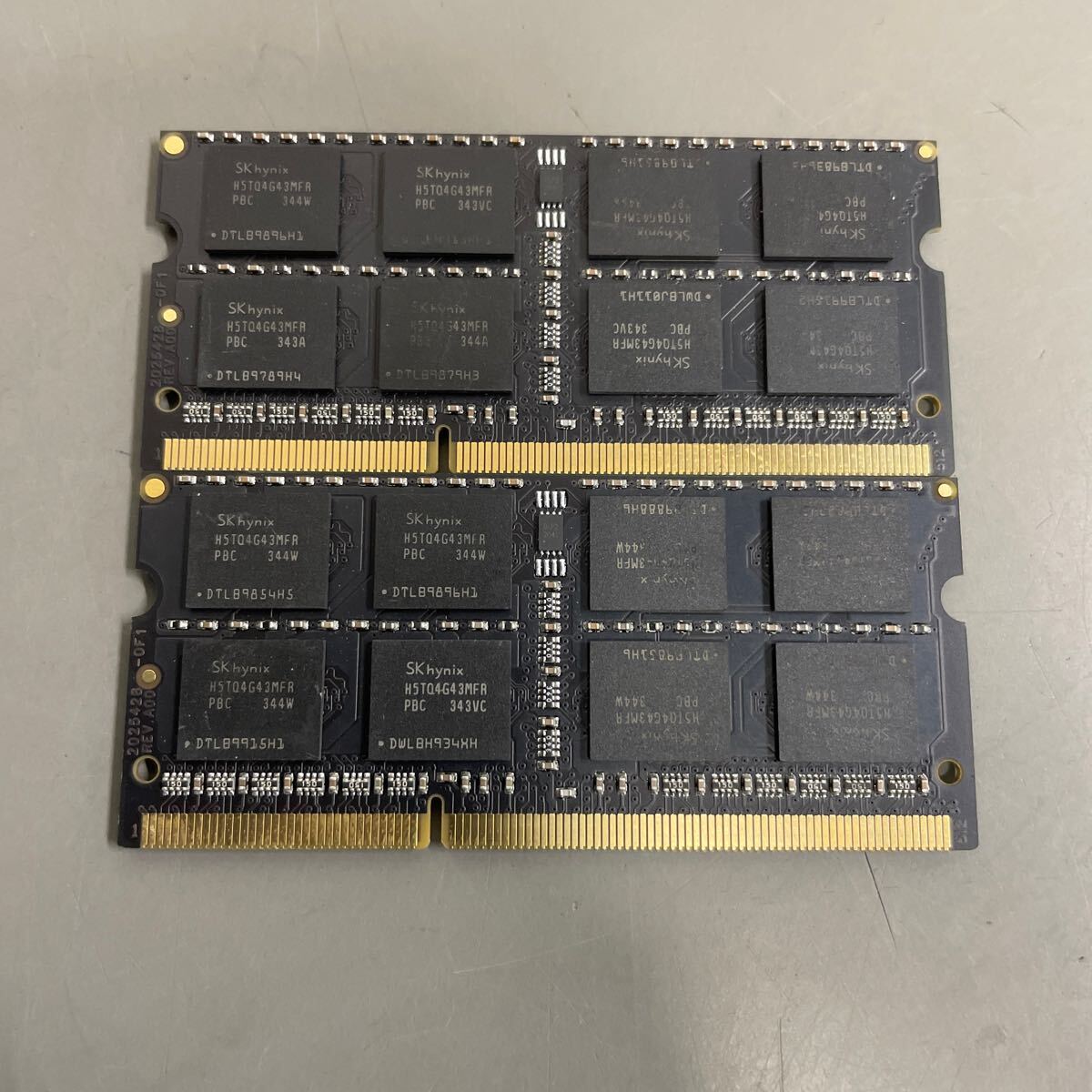 イ85 ノートPC用 メモリー　DDR3 8GB 2枚_画像2