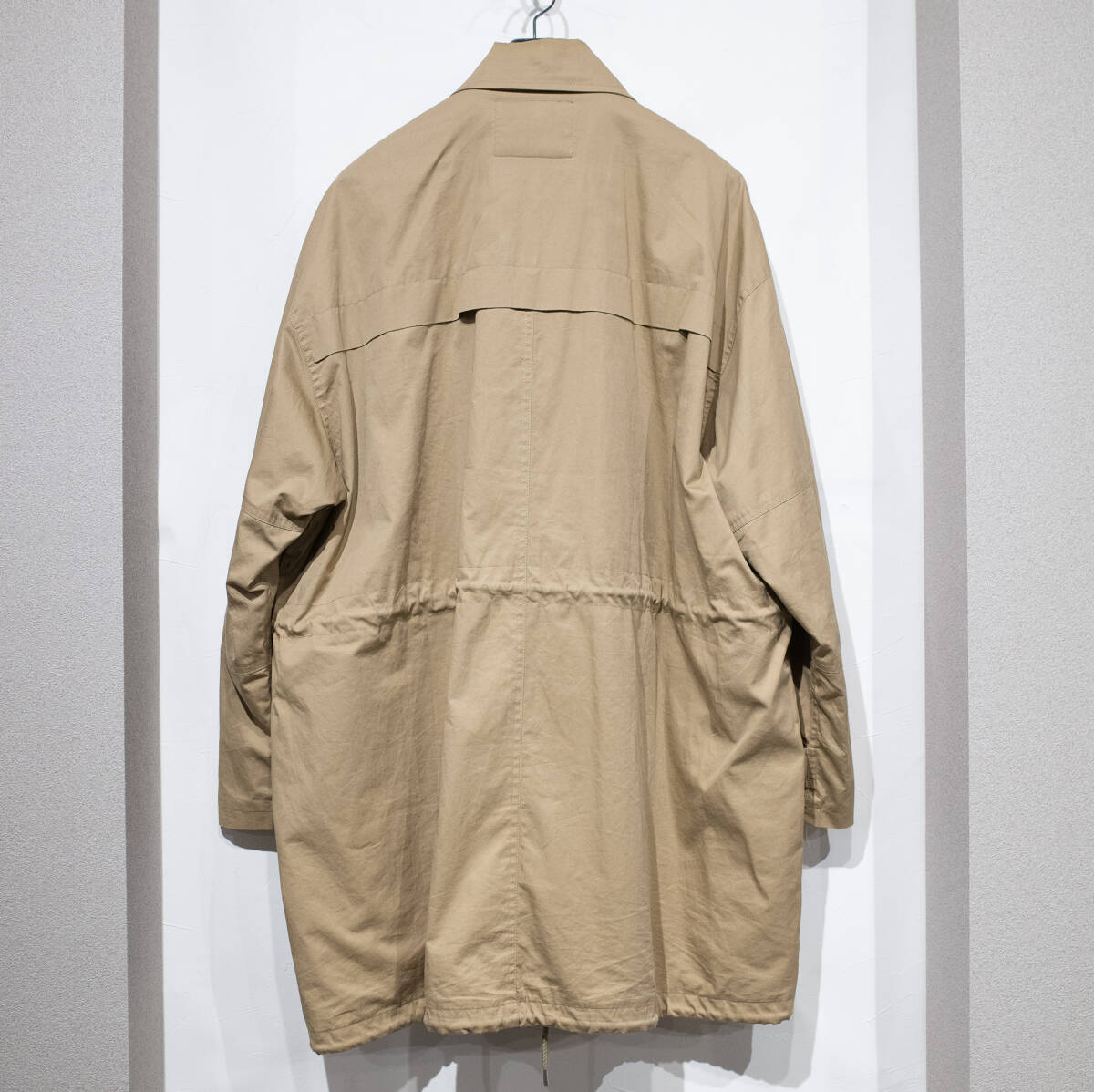 XL相当 / UNKNOWN ミリタリーデザイン コンバット シャツ ジャケット ハーフコート ポケット ベージュ サンド オーバーサイズ 
