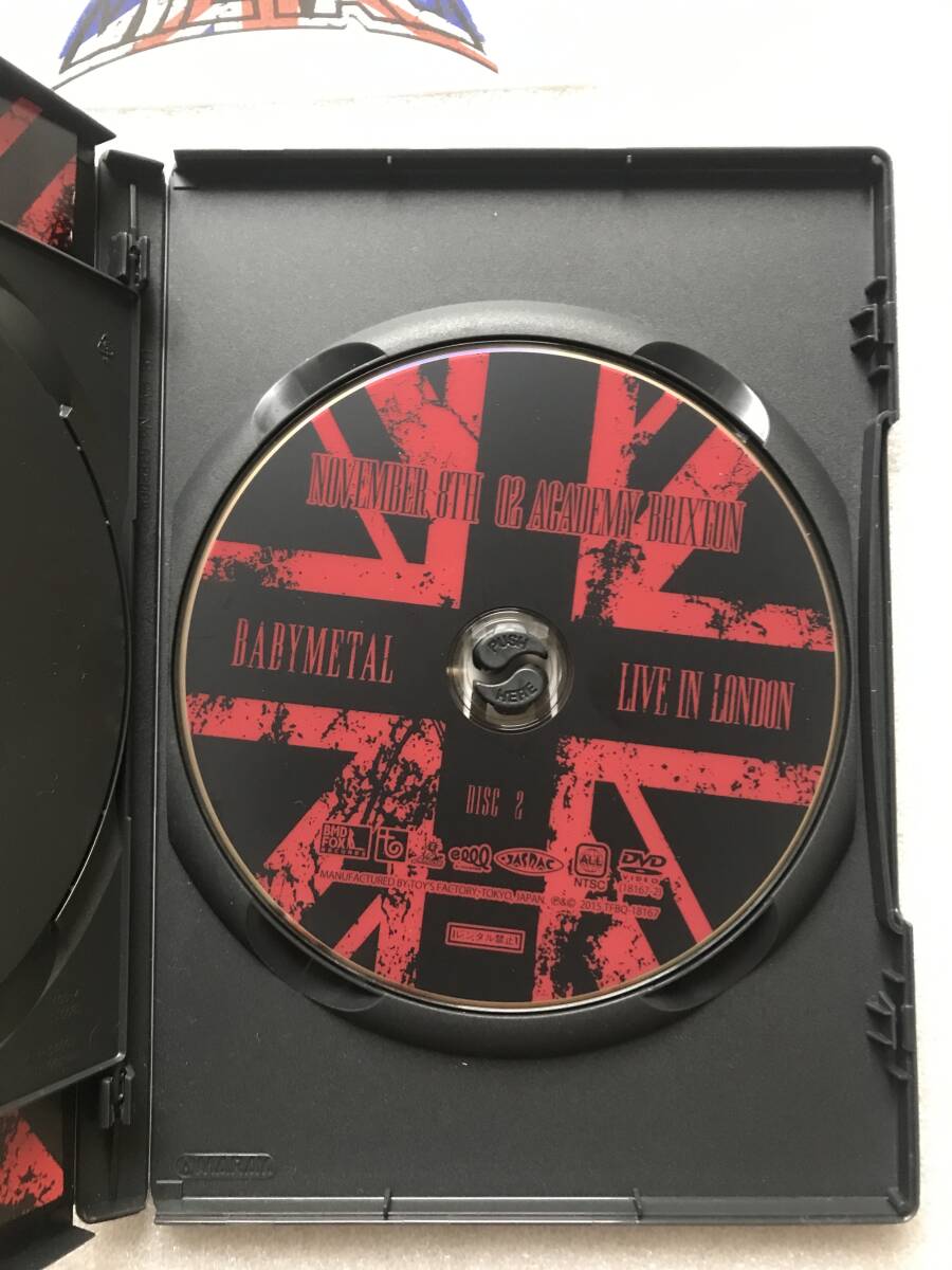 【 邦楽 中古 DVD 】BABYMETAL ベビーメタル LIVE IN LONDON 2枚組 ステッカー付き セル版 他多数出品中_画像4