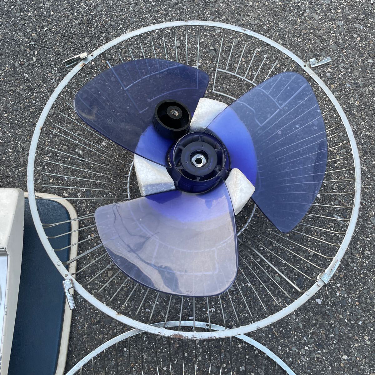 日立 HITACHI扇風機 D-626 AC 30CM desk fan 昭和レトロ　動作確認済み　現状品 アンティーク _画像6