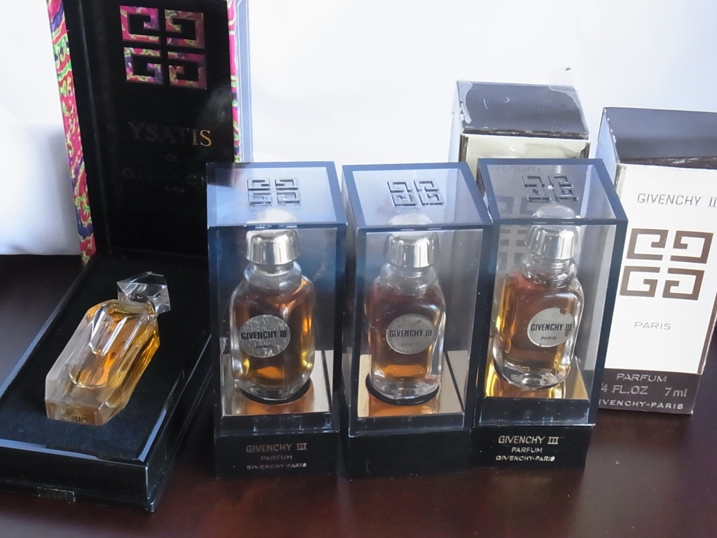 GIVENCHY ジバンシー★YSATIS イザティス PARFUM 7ml★GIVENCHY Ⅲ PARFUM 7ml x 3、香水4点まとめて_画像1