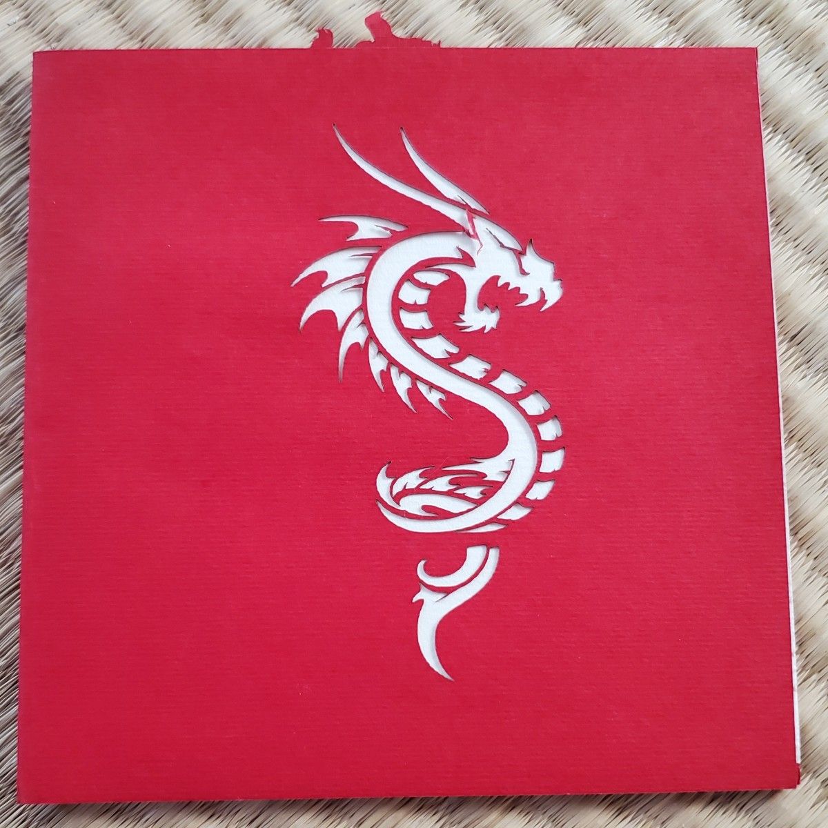 グリーティングカード ベトナム 立体 切り絵 ドラゴン 12×12