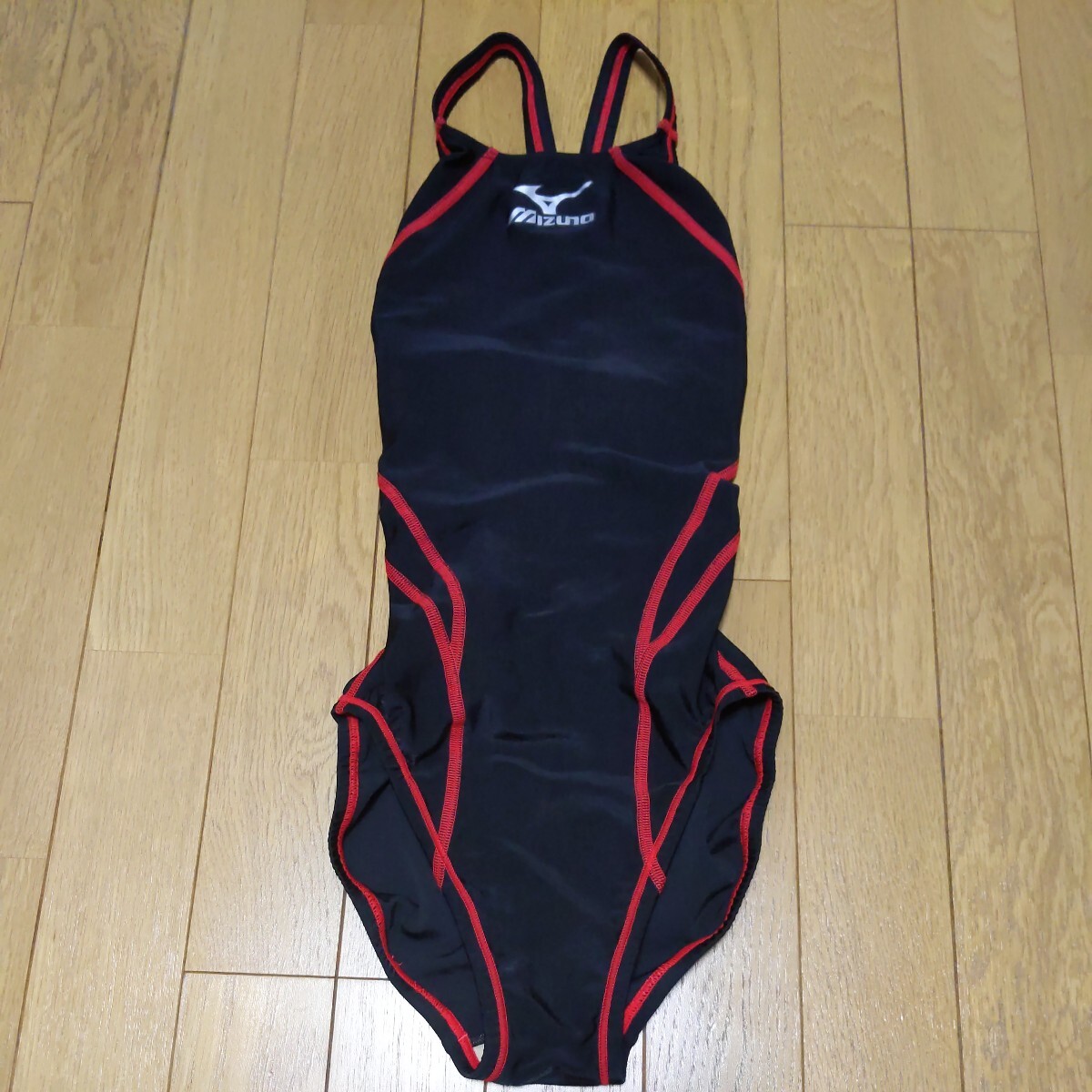 EXER SUITS 85OP-083 Sサイズ ブラック×レッド 競泳水着 練習水着 MIZUNO ミディアムカット エクサースーツ ミズノ