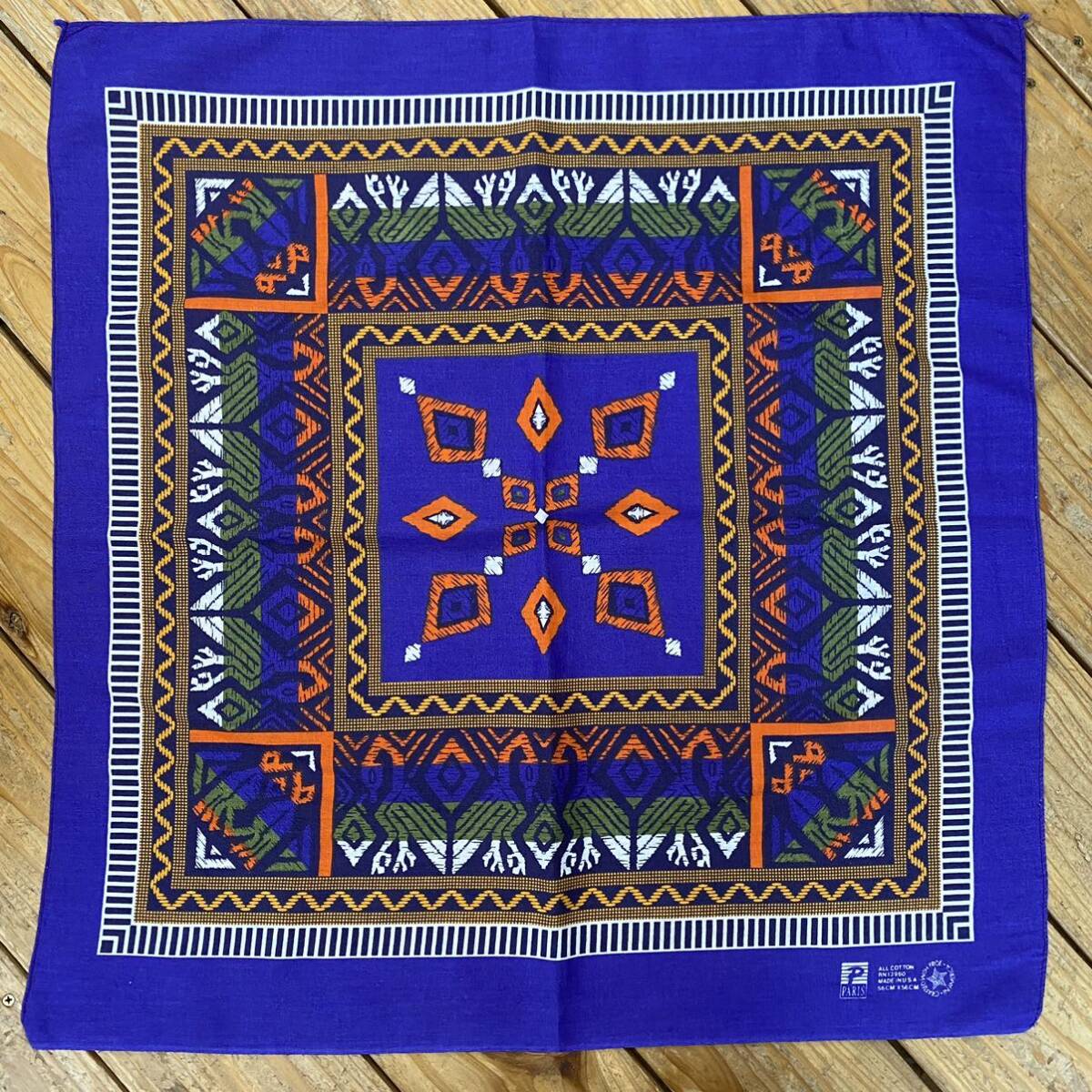 Vintage ネイティブ柄 バンダナ アメリカ仕入れ 雑貨 ハンカチ Vintage ネイティブ柄 バンダナ アメリカ仕入れ 雑貨 ハンカチ
