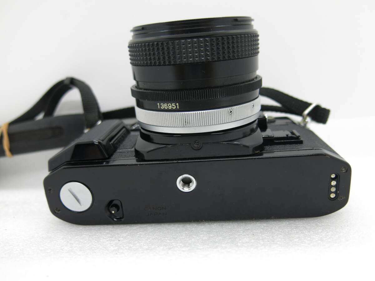 Canon A-1 フイルムカメラ  CANON LENS FD 28mm 1:3.5SC / 50mm 1:1.4 予備レンズ付き 【ANO011】 の画像6