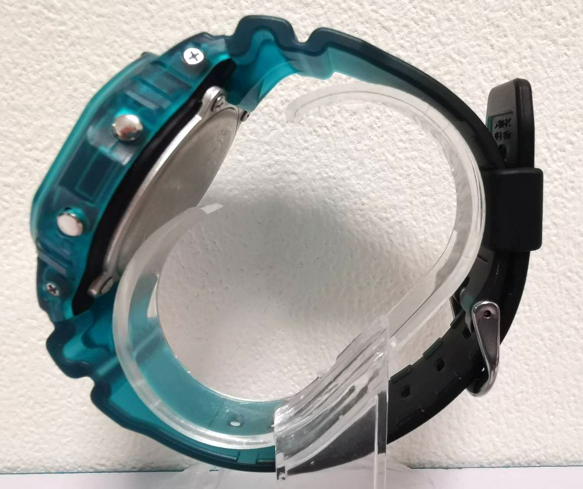 極美品 CASIO G-SHOCK DW-B5600G-2JF クリア ブルー デジタル クオーツ 腕時計■Gショック 箱など付属品ありの画像2