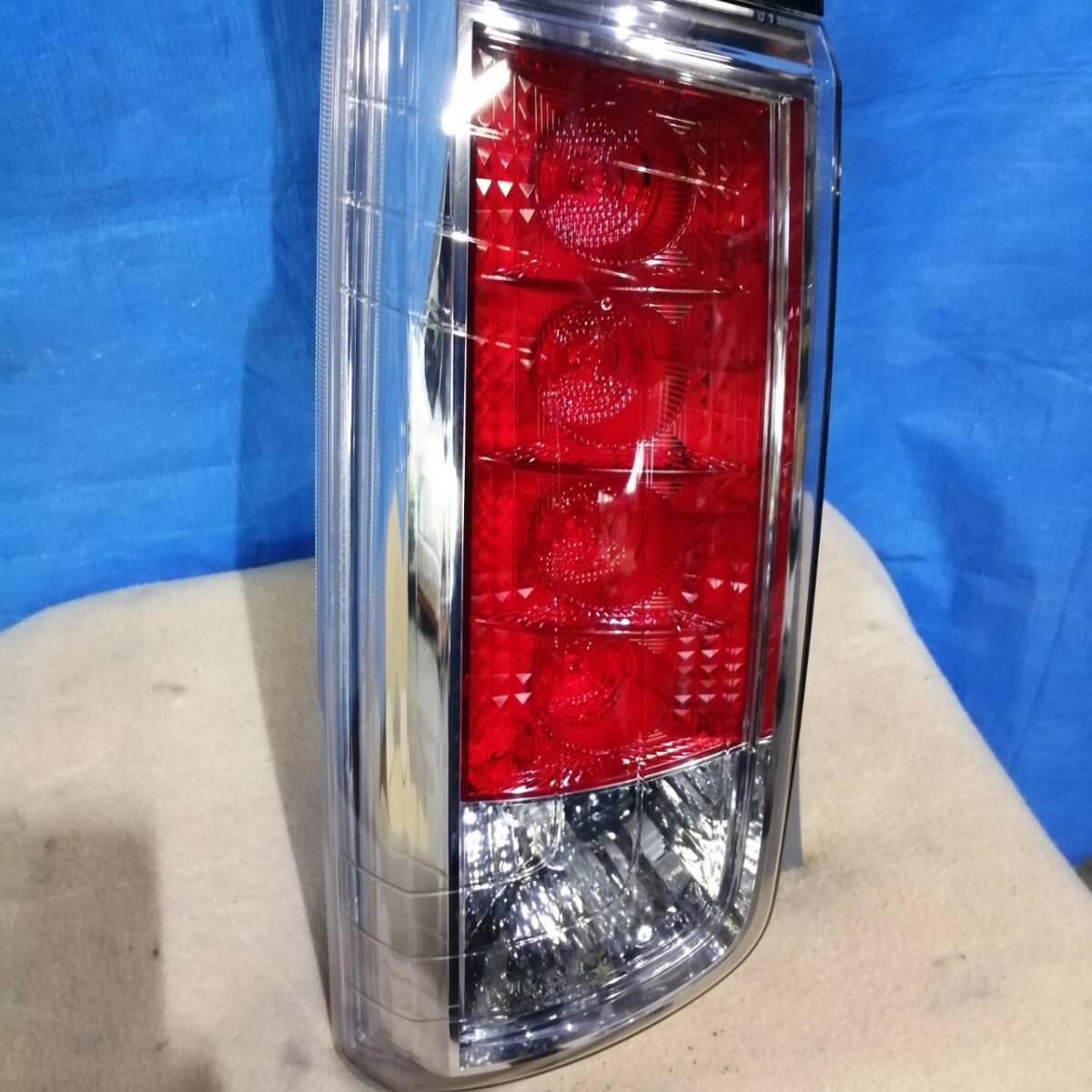 JH1/JH2 ヒンダ Nワゴン 右テールランプ STANLEY W1400 N-WGN エヌワゴン JH1 JH2 スタンダード系 後期 左 テールランプ