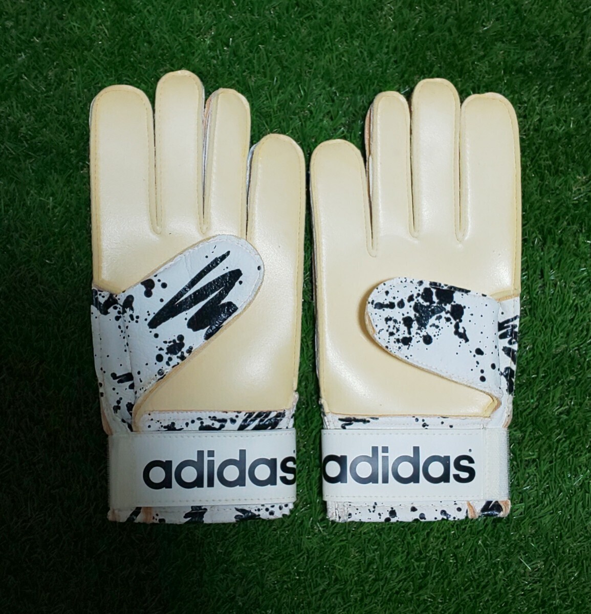 【激レア 希少 レトロ】 adidas アディダス ゴールキーパー GK グローブ ９号 トレフォイル 三つ葉 デッドストック ヴィンテージ 箱入り_画像7