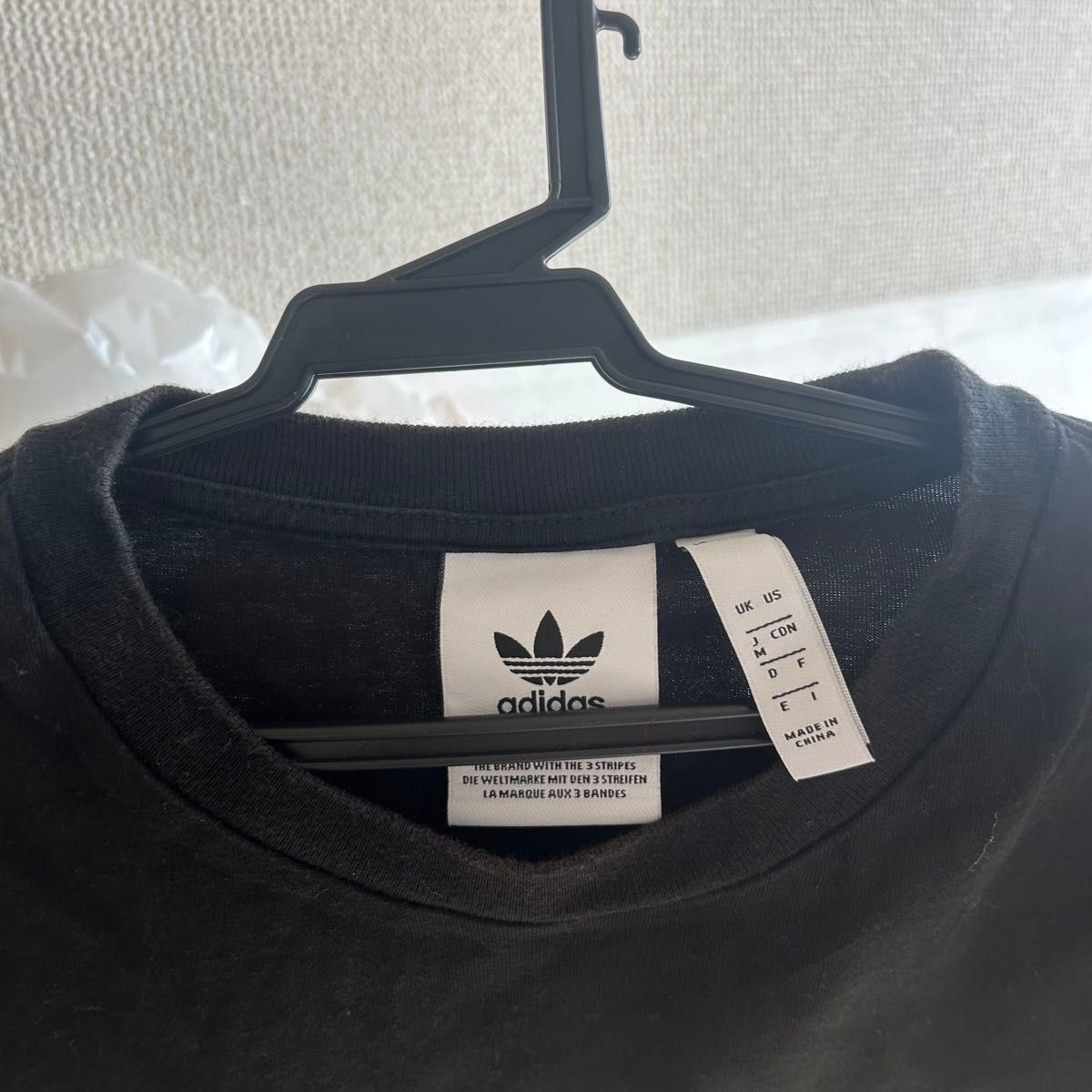 adidas 半袖Tシャツ 黒　メンズMサイズ