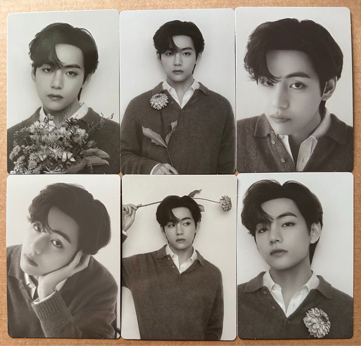 BTS V テテ ミニフォトカード MONOCHROME POP-UP ポップアップ BTS V テテ ミニフォトカード MONOCHROME POP-UP ポップアップ