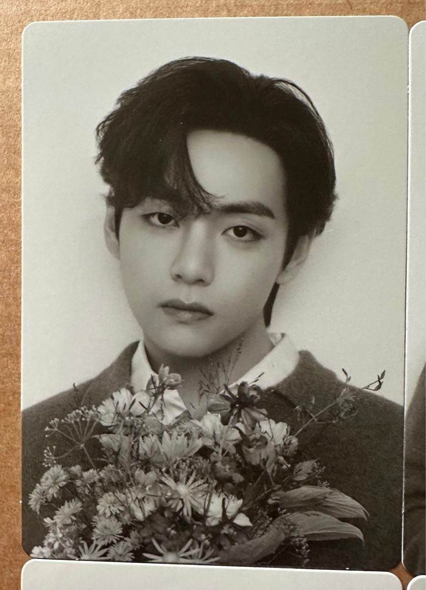 BTS V テテ ミニフォトカード MONOCHROME POP-UP ポップアップ BTS V テテ ミニフォトカード MONOCHROME POP-UP ポップアップ