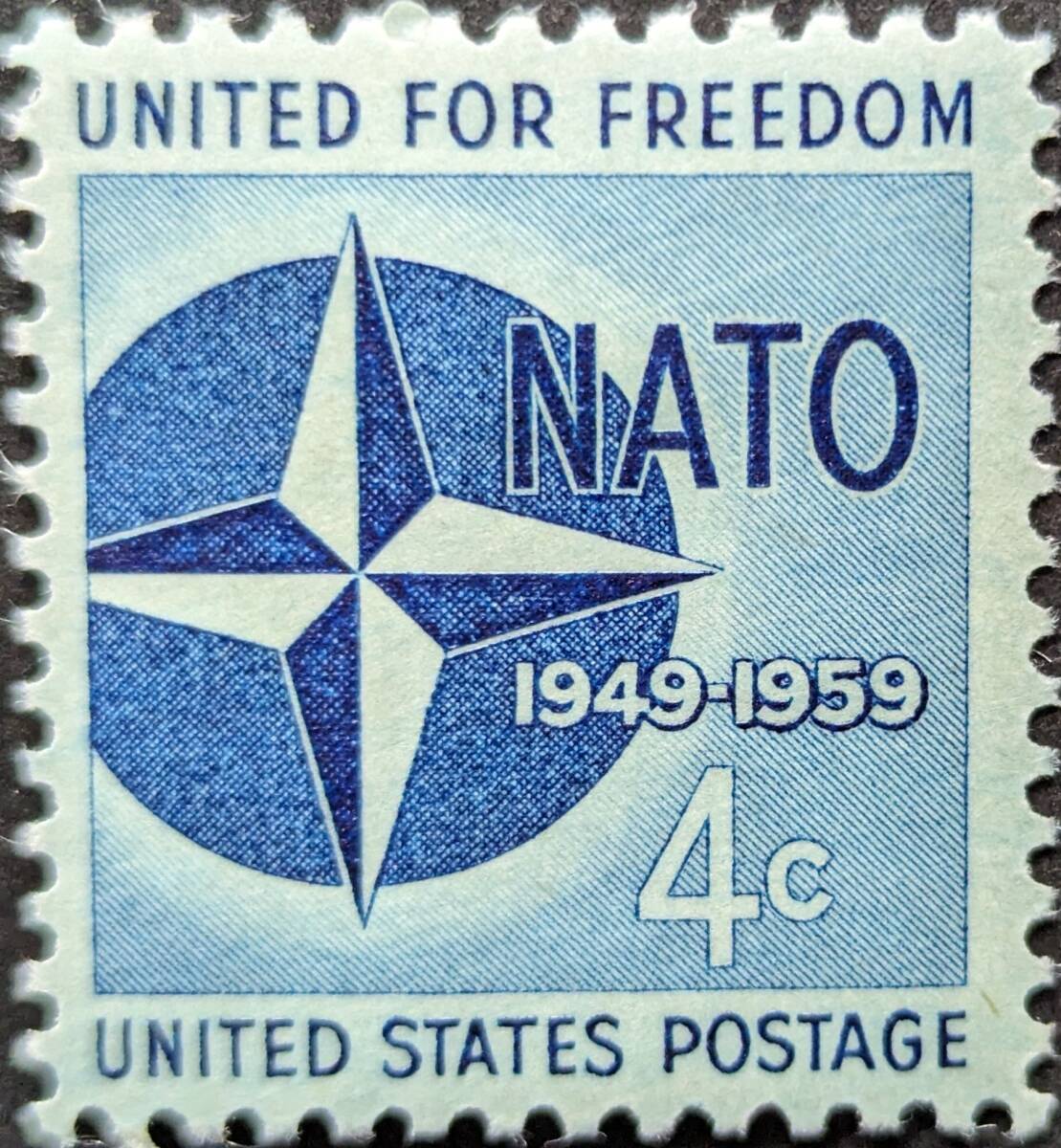 【外国切手】 アメリカ合衆国 1949年04月01日 発行 NATO加盟10周年 未使用の画像1