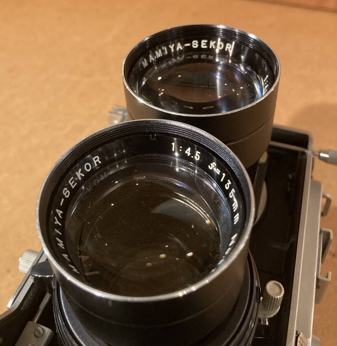 ■防湿庫保管品■MAMIYA（マミヤ) / C33 PROFESSIONAL LENS MAMIYA-SEKOR f4.5 f=135mm f3.5 f=105mm レンズセット 二眼 フィルムカメラの画像3