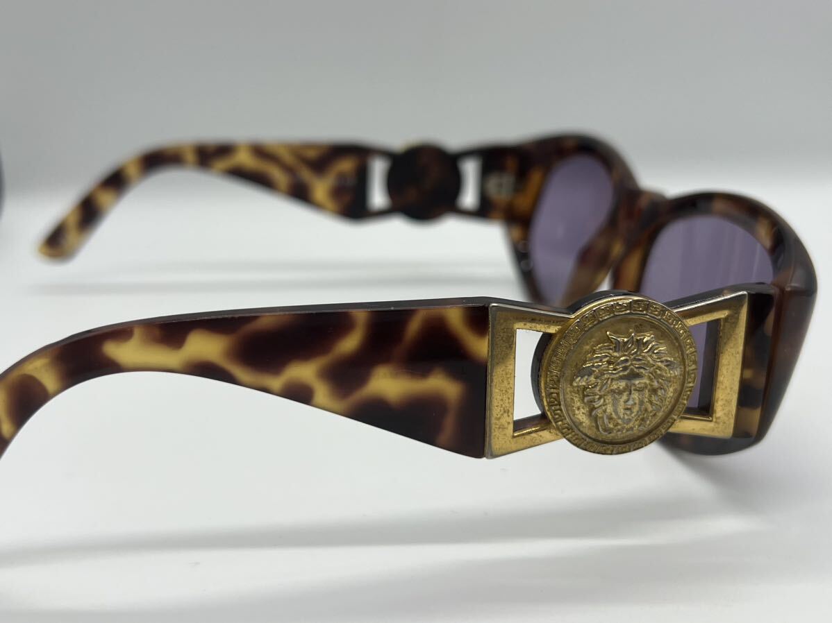 GIANNI VERSACE ヴェルサーチ MOD.424 COL.869 OD べっ甲柄 イタリア製サングラスの画像4