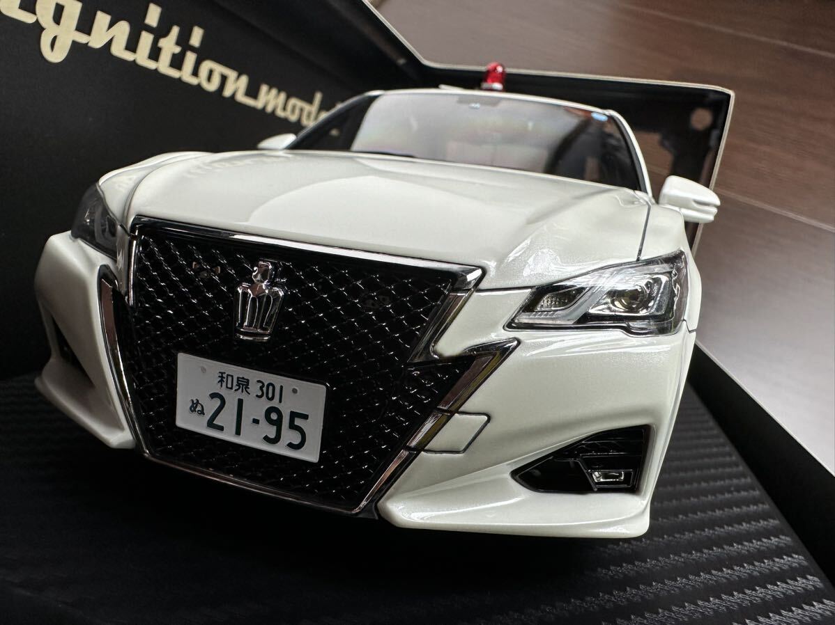  【ignition model】 1/18 Toyota Crown (GRS214) 大阪府警察高速道路交通 警察隊 トヨタ クラウン 覆面 パトカー_画像1
