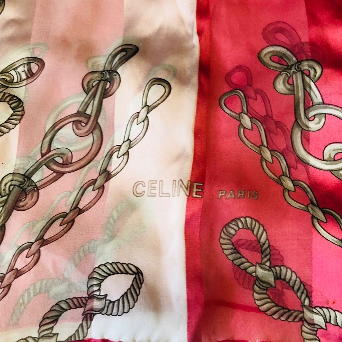 CELINE セリーヌ 女性 レディース スカーフ ブランドスカーフ シンプル 立体感 ピンク 濃淡カラー 66cm×152cm_画像3