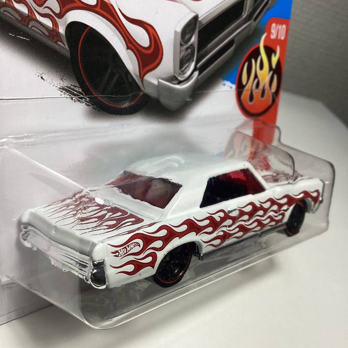 ☆ホットウィール☆ '65 ポンティアック　GTO フレイムス　Hot Wheels _画像4