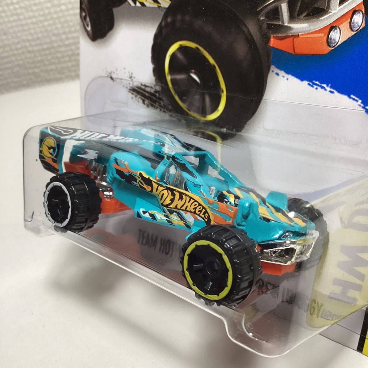 TREASURE HUNT!トレジャーハント！☆ホットウィール☆ チーム　ホットウィール コークスクリュー　バギー　Hot Wheels _画像3