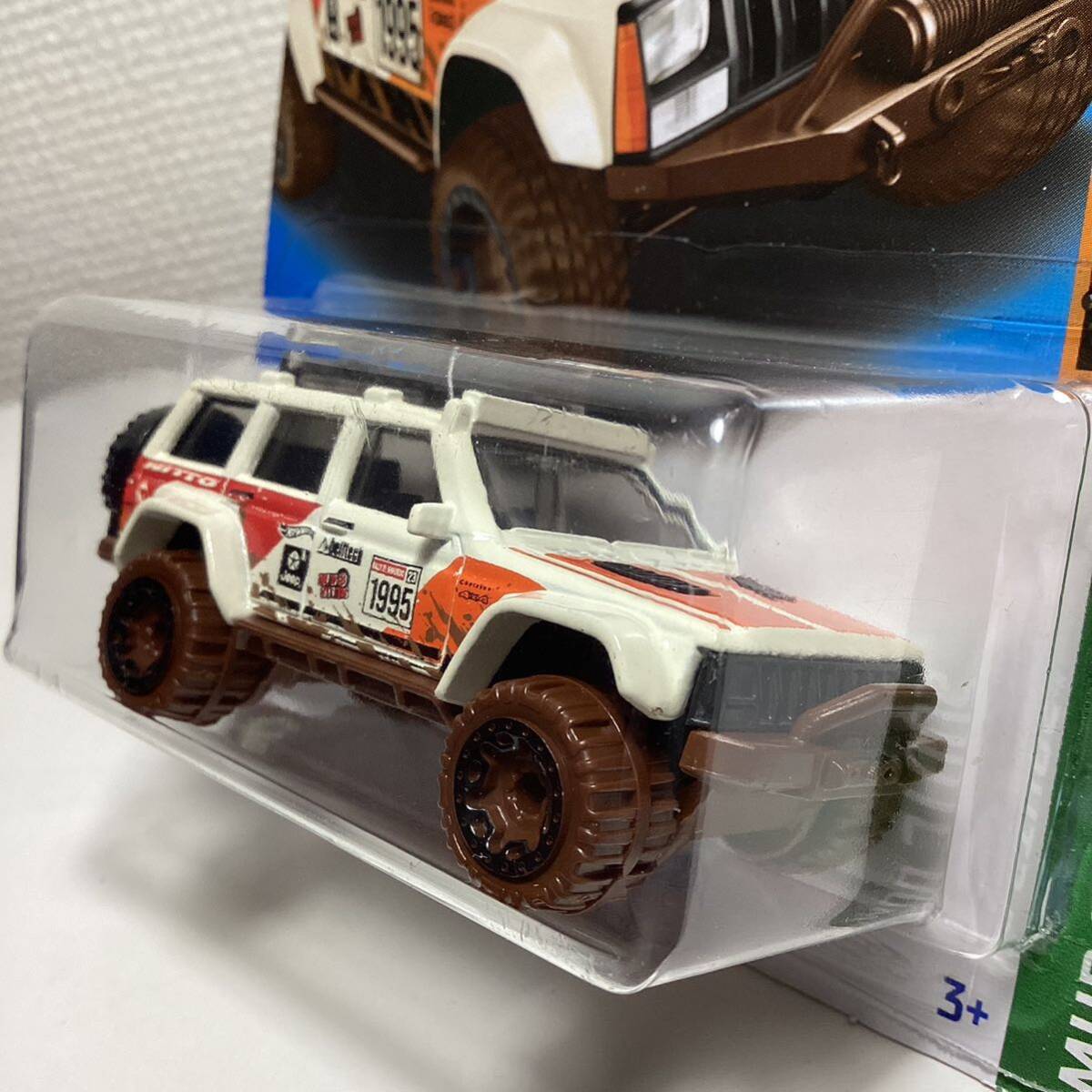 TREASURE HUNT!トレジャーハント！☆ホットウィール☆ '95 ジープ チェロキー Hot Wheels _画像3