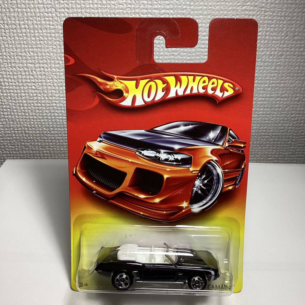 【Walmart限定】☆ホットウィール☆ '69 シボレー　カマロ　RED CARD SERIES レッドカード　Hot Wheels _画像2