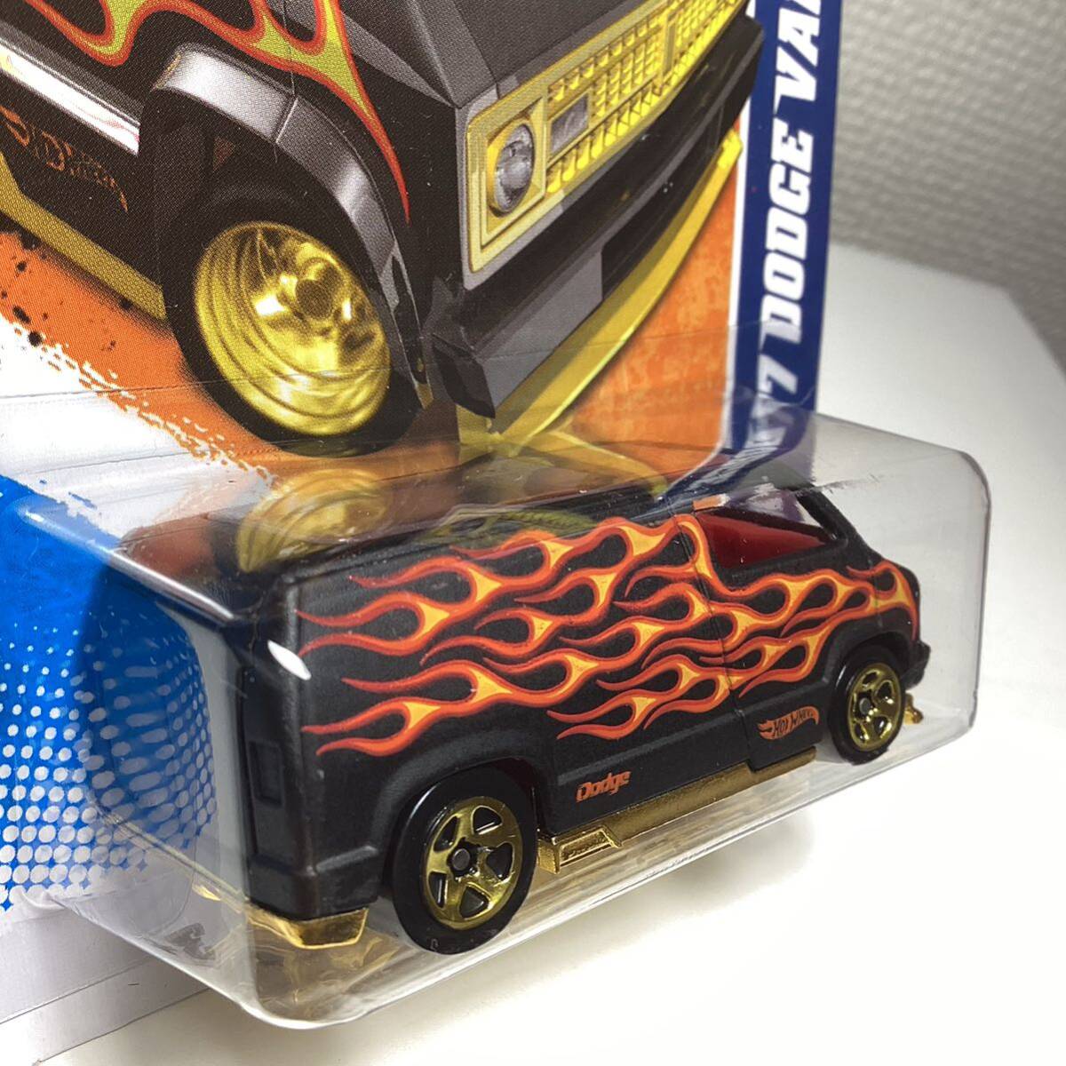 ☆ホットウィール☆ カスタム　'77 ダッジ　バン　黒　Hot Wheels _画像4