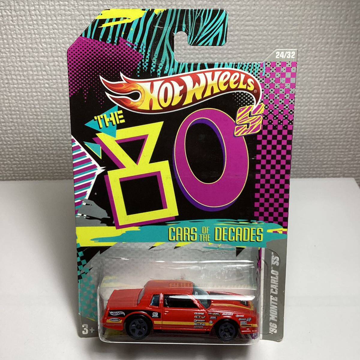 【Walmart限定】☆ホットウィール☆ '86 シボレー モンテカルロ　SS Cars Of The Decades Hot Wheels _画像2