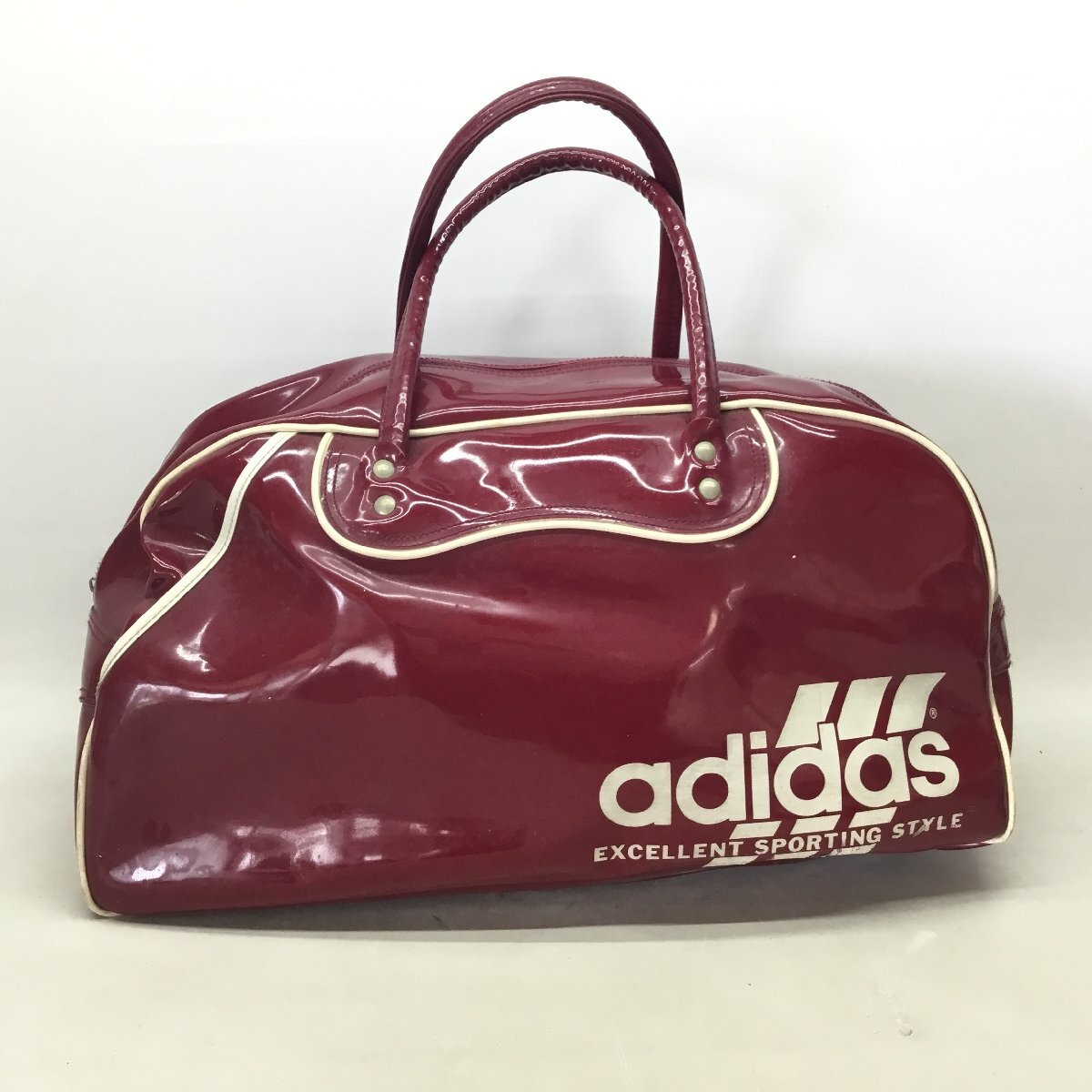 ■adidas アディダス エナメルボストンバッグ ワインレッド トレフォイル＆スリーストライプ 汚れあり 中古品 /1.1kg■の画像1