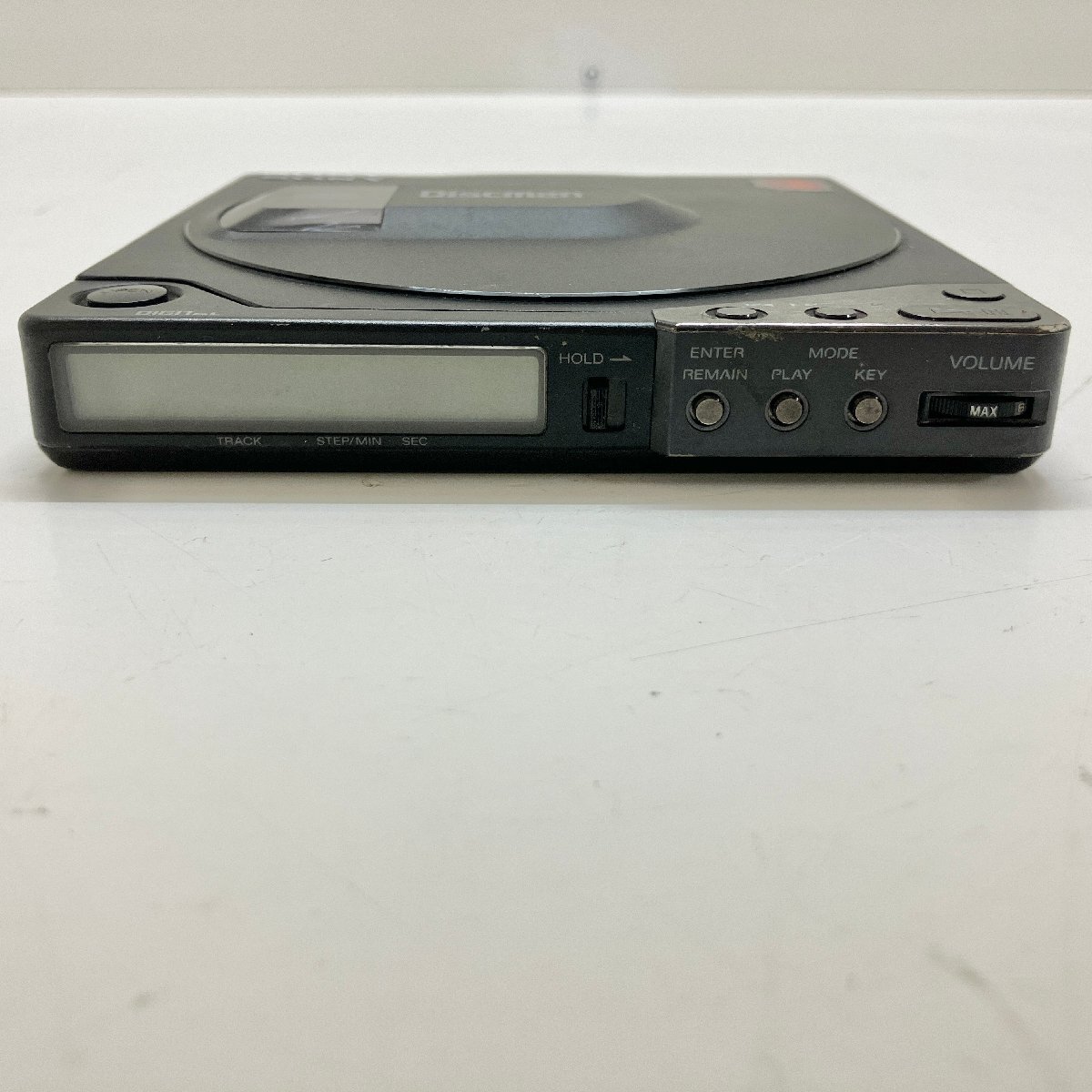 ◆【ジャンク品】SONY ソニー D-150 Discman ディスクマン ポータブル CDプレーヤー ウォークマン 現状品 (E1)N/G60508/1/0.4の画像4