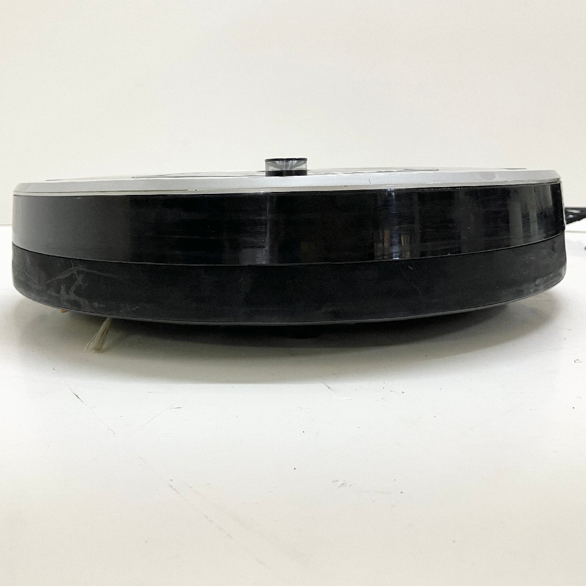 ◆【ジャンク品】iRobot アイロボット Roomba 780 ルンバ ロボット掃除機 2012年製 ブラック 現状品 (E4)N/G60509/5/4.3の画像4