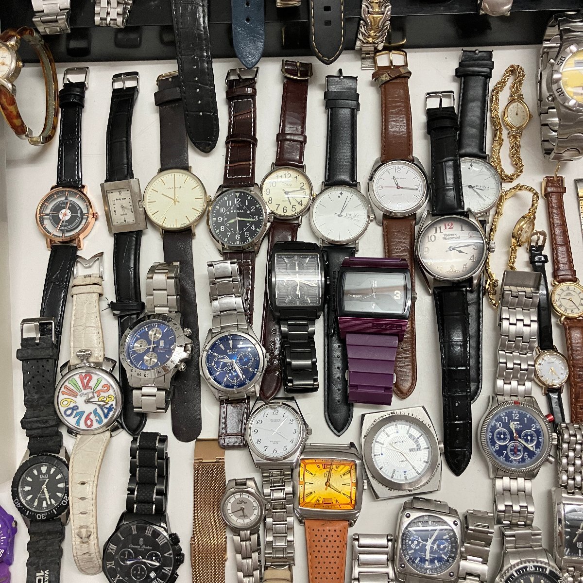 ◆【ジャンク品】 ブランド腕時計 大量 まとめ売り 約137本 約8.3kg SEIKO/CASIO/CITIZEN/DIESEL その他多数 ヴィンテージ 電池切れ 現状品_画像6