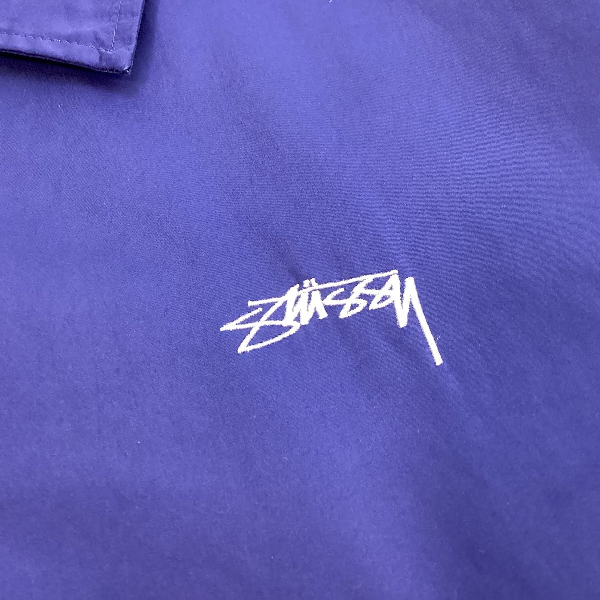 ■STUSSY ステューシー ナイロンコーチジャケット アウター バックロゴプリント 刺繍 シンプル スケーター メンズ サイズM 青/0.56kg■_画像5