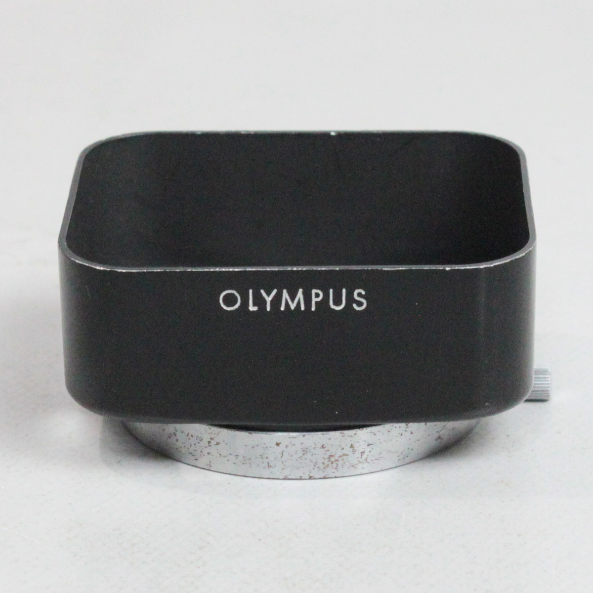 040467 【良品 オリンパス】 OLYMPUS 内径 45mm (フィルター径 43mm) かぶせ式角型レンズフード 標準系_画像1