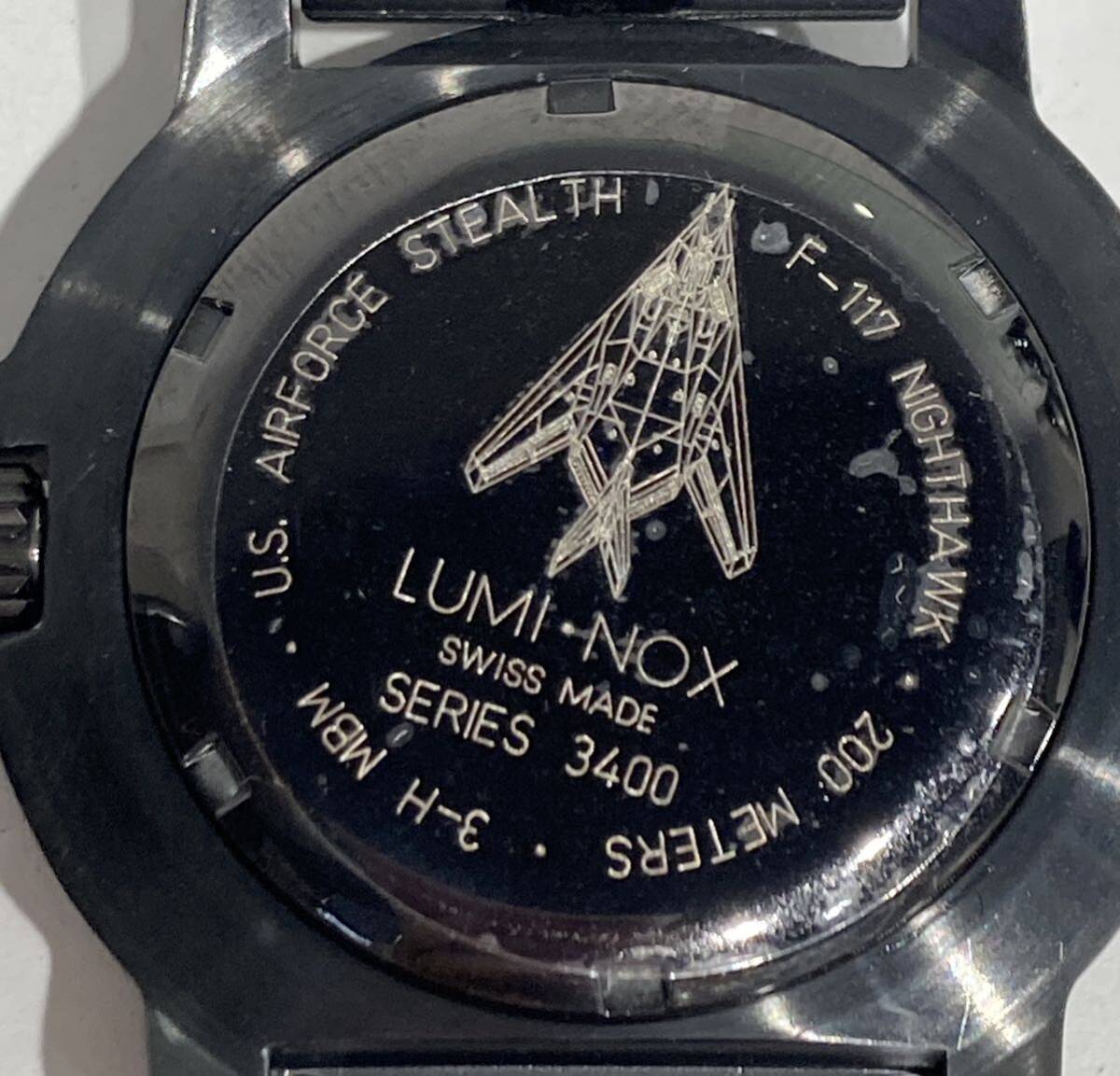 ★bk-817 LUMINOX ルミノックス NIGHTHAWK ナイトホーク 腕時計 3400 クオーツ 黒文字盤 F-117 替えベルト付き 現状品(T195-6)_画像7