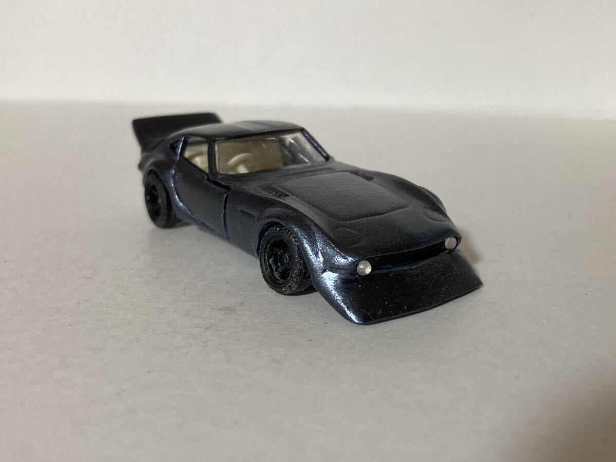 2000GT トヨタ TOYOTA グリル無し分解 前後左右パテ盛りデコボコ有に艶消全塗装 1/60 日本製トミカ5 同梱は金土曜終了分.水曜迄支払い厳守の画像3