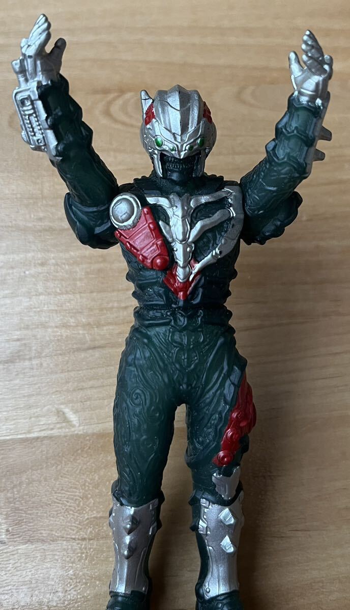 ◇ウルトラマン オーブ ウルトラ怪獣 サデス 中古 ソフビ フィギュア 食玩 2016 バンダイ 対決シリーズ ソフビ人形 ウルトラヒーロー_画像3