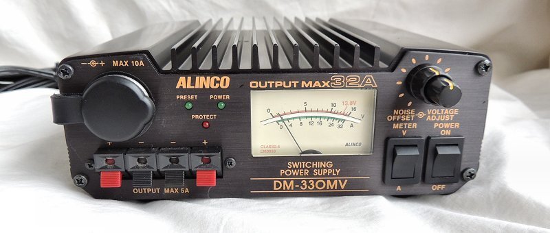 DM-330MV アルインコ小型軽量 最大32A直流安定化電源の画像1