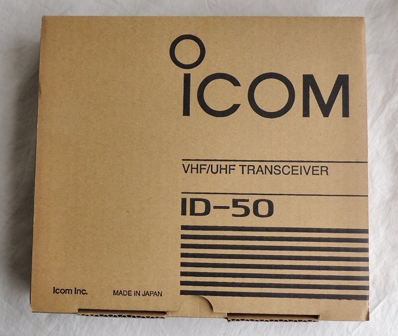 ID-50 Icom 144/430MHz D Star last year 7 month buy. written guarantee attaching .