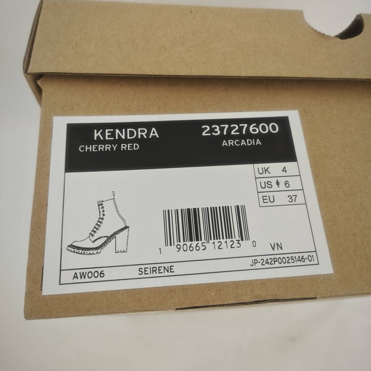 【M4944】未使用 Dr.Marten ドクターマーチン KENDRA AW006 レースアップブーツ ショートブーツ エナメル チェリーレッド レディース UK4_画像9