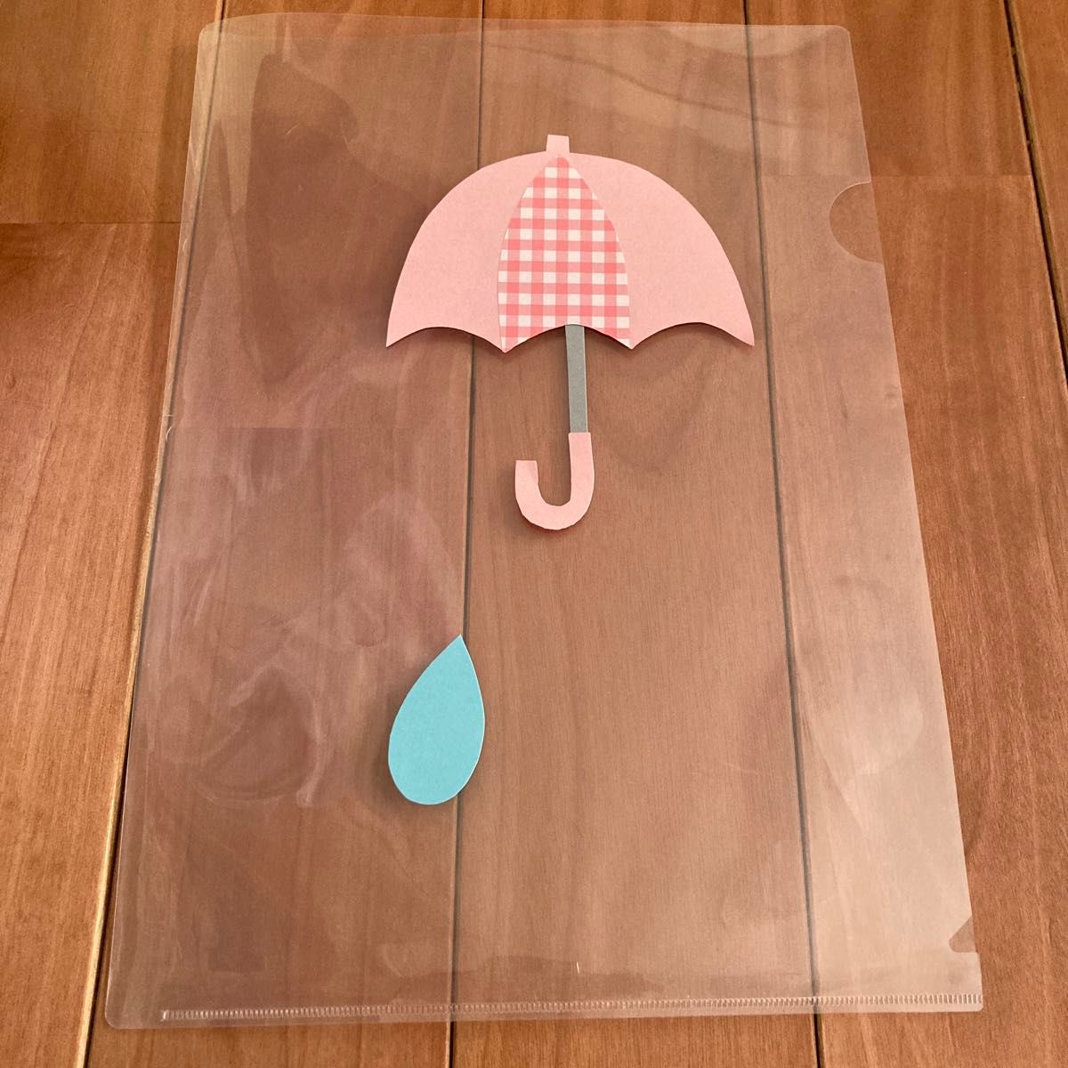 壁面飾り 傘 カラフル 梅雨