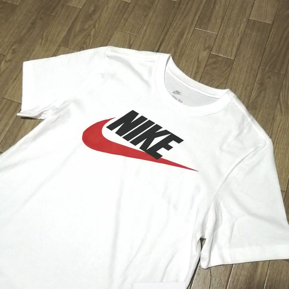 【まもなく値上げ】値下げ不可　新品　NIKE　ナイキ　メンズ　Tシャツ　XLサイズ　半袖　白　ホワイト