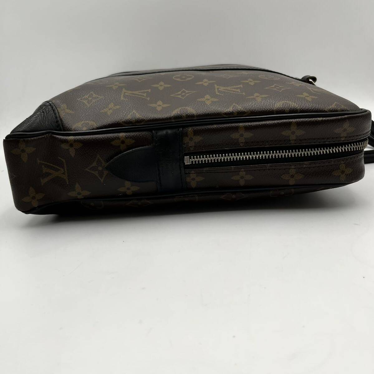 1 jpy ~ LOUIS VUITTON Louis Vuitton monogram maca sa-poruto when . man Voyage business bag briefcase men's A4 possible 