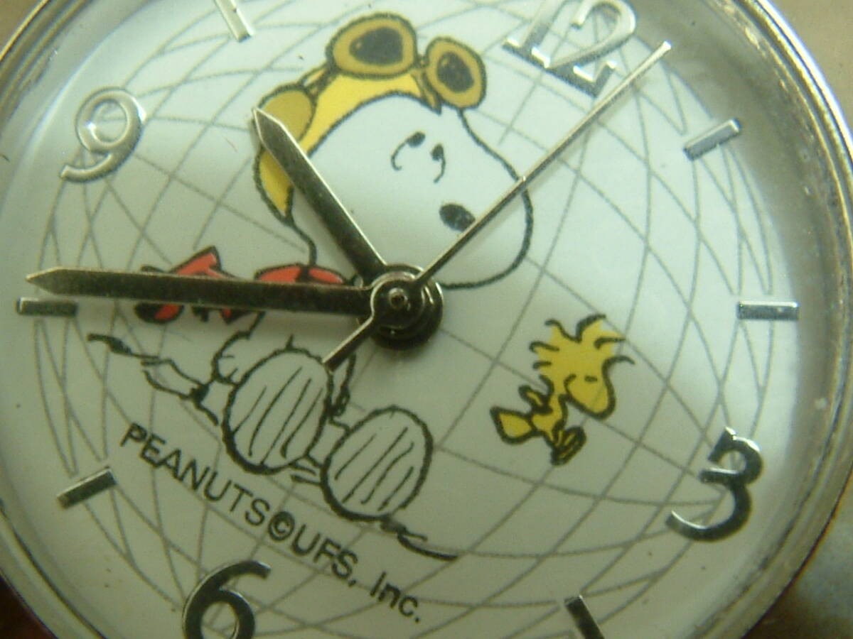  Snoopy clock flat battery..