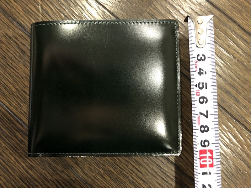 土屋鞄製造所によるコードバンの財布、二つ折り、小銭入れ、ブラック、未使用です_画像3