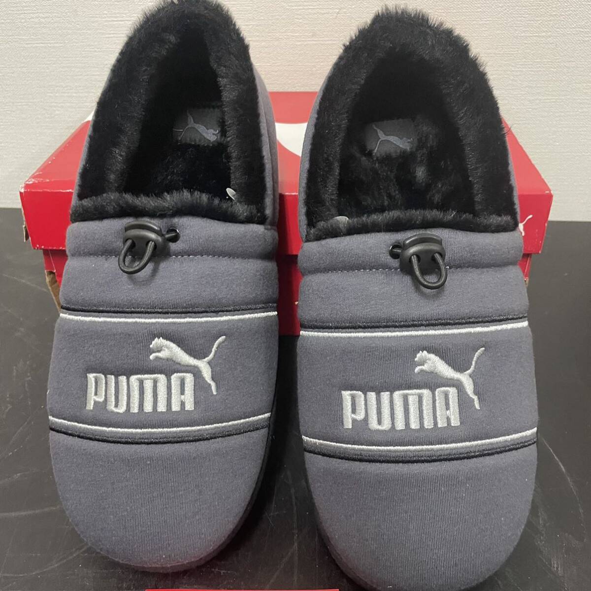 ★未使用保管品★ puma もこもこ スリッポン 刺繍ロゴ 28cm 佐川100 ①_画像5